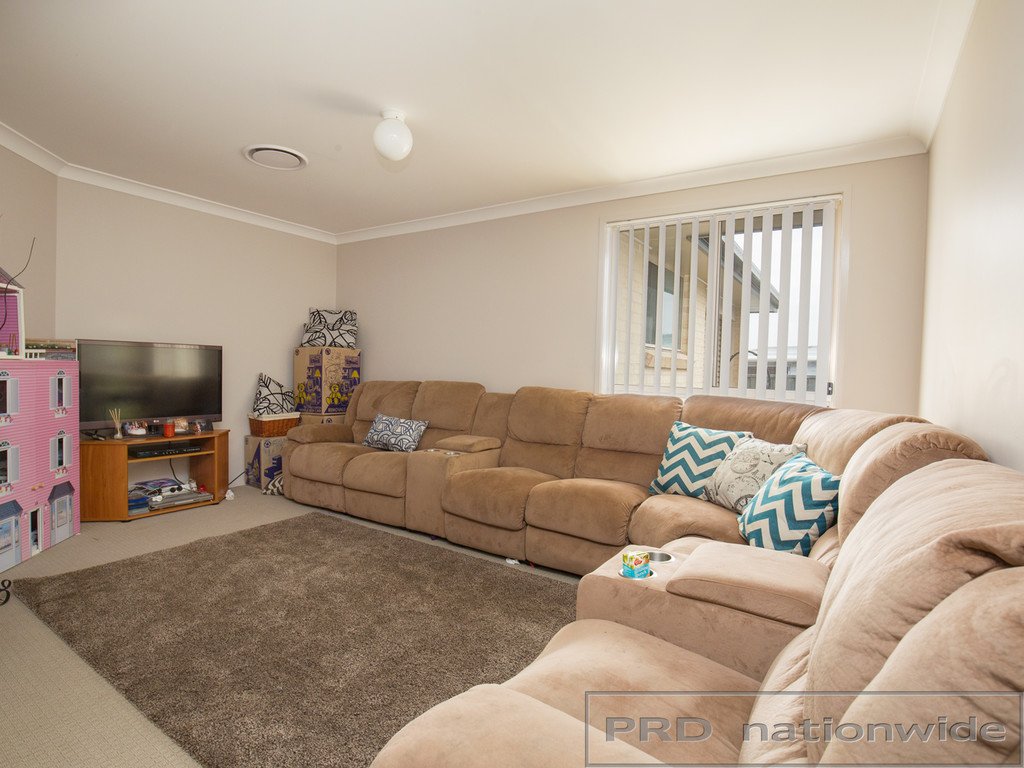 25 Upington Drive EAST MAITLAND 5