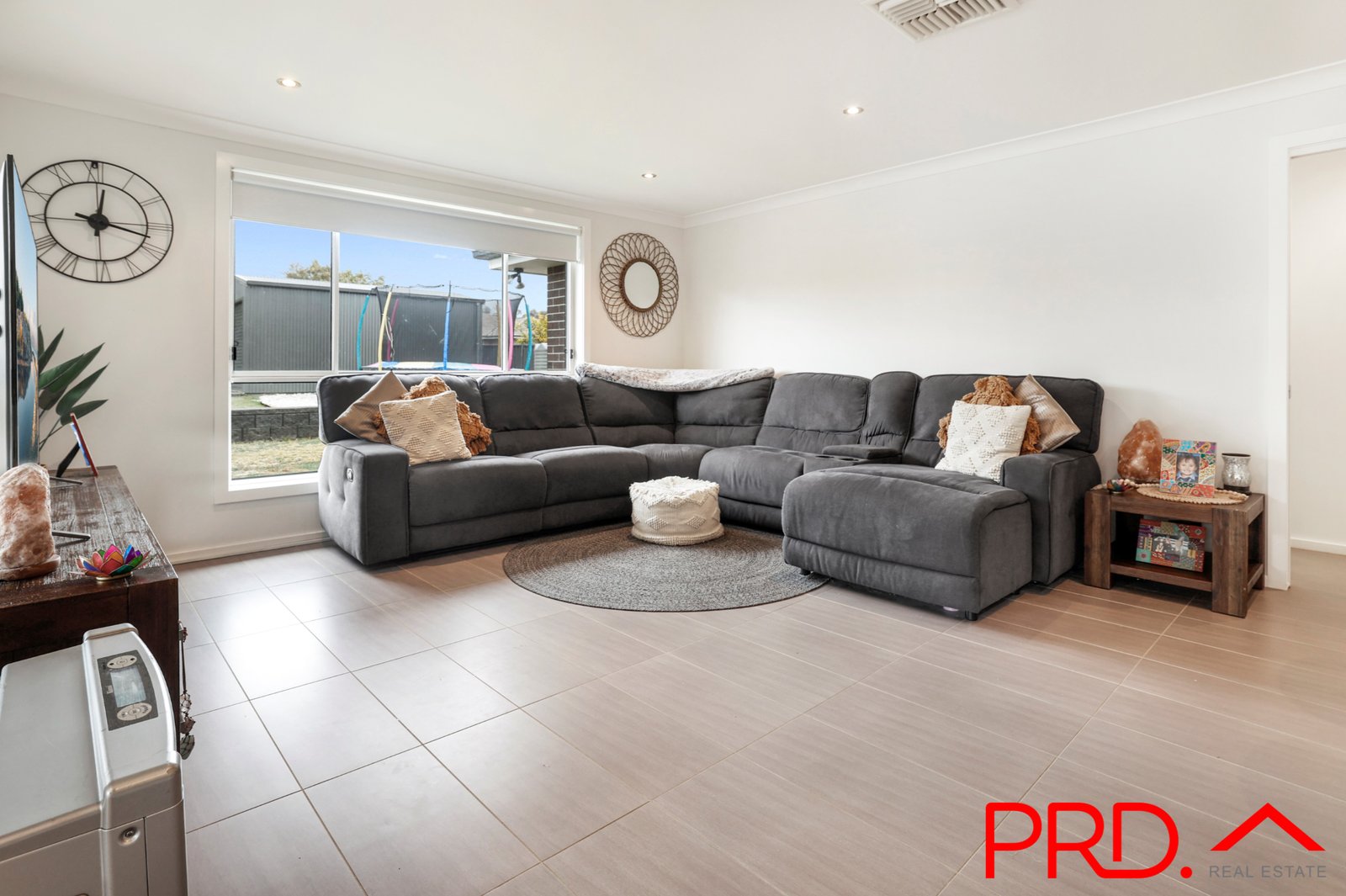 25 Verdelho Drive TAMWORTH 8