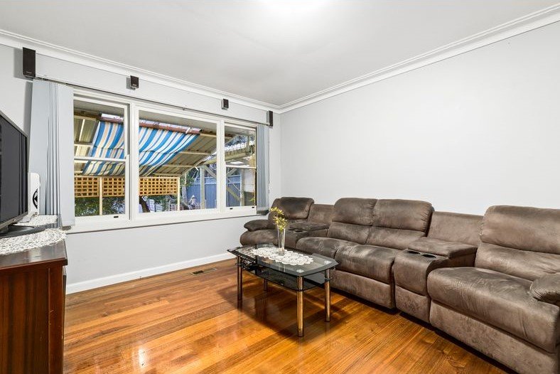 Gallery: 25 Viewbank Road
