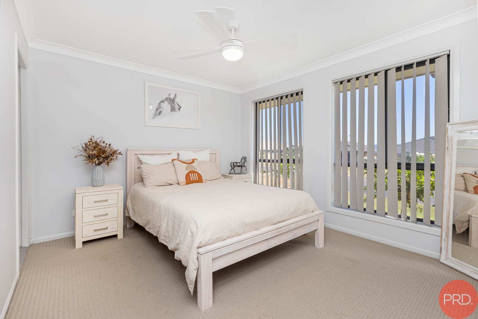 25 Vikki Avenue RUTHERFORD 18