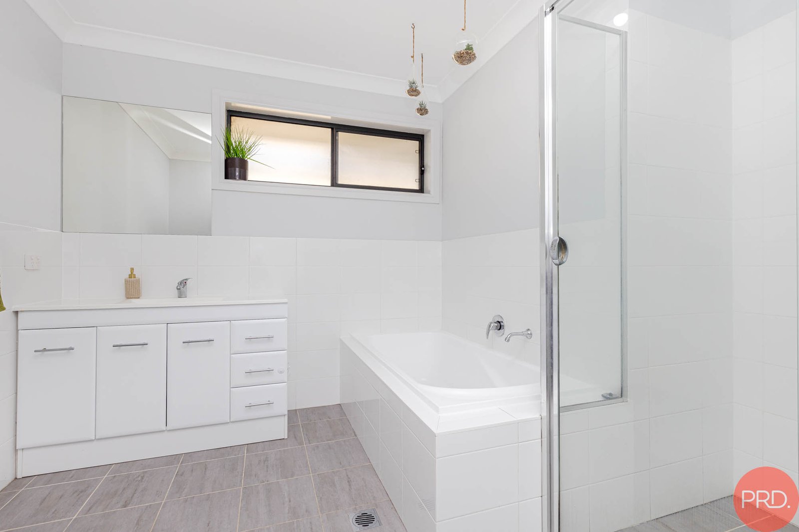 25 Vikki Avenue RUTHERFORD 23