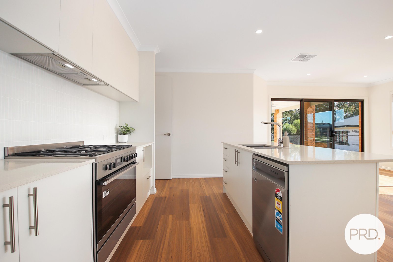 25 Wallaby Court THURGOONA 2