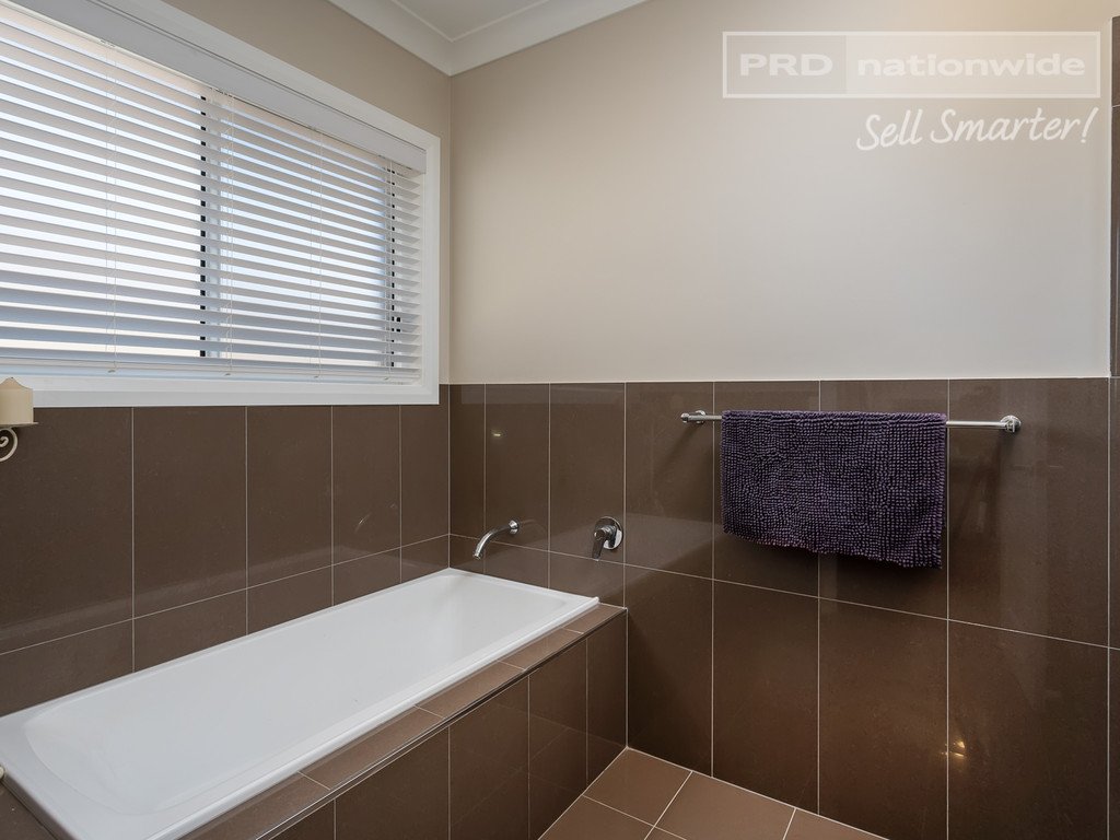 25 Watson Boulevard LLOYD 6