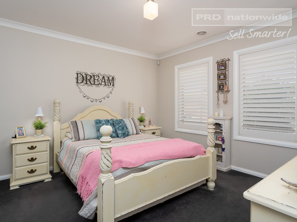 25 Watson Boulevard LLOYD 12