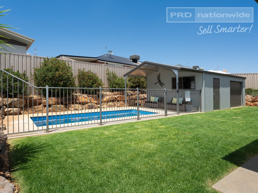 25 Watson Boulevard LLOYD 14