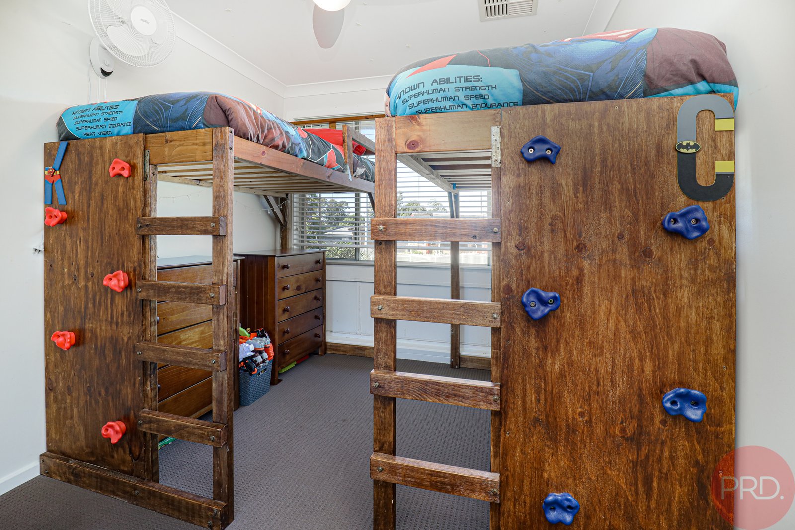 25 Way Street TENAMBIT 7