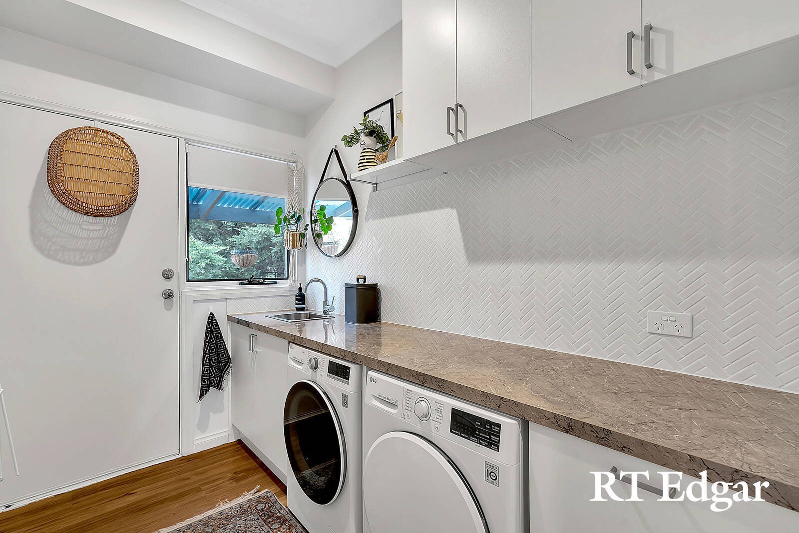 Real Estate and Property in 25 Whelans Place, Romsey, VIC