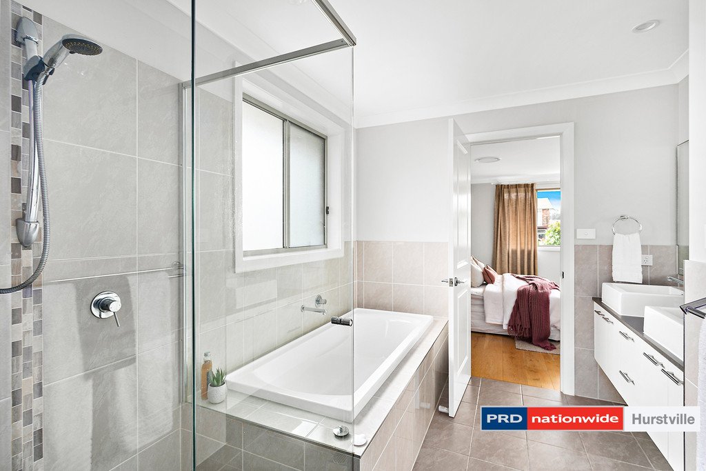 25 William Street SOUTH HURSTVILLE 8