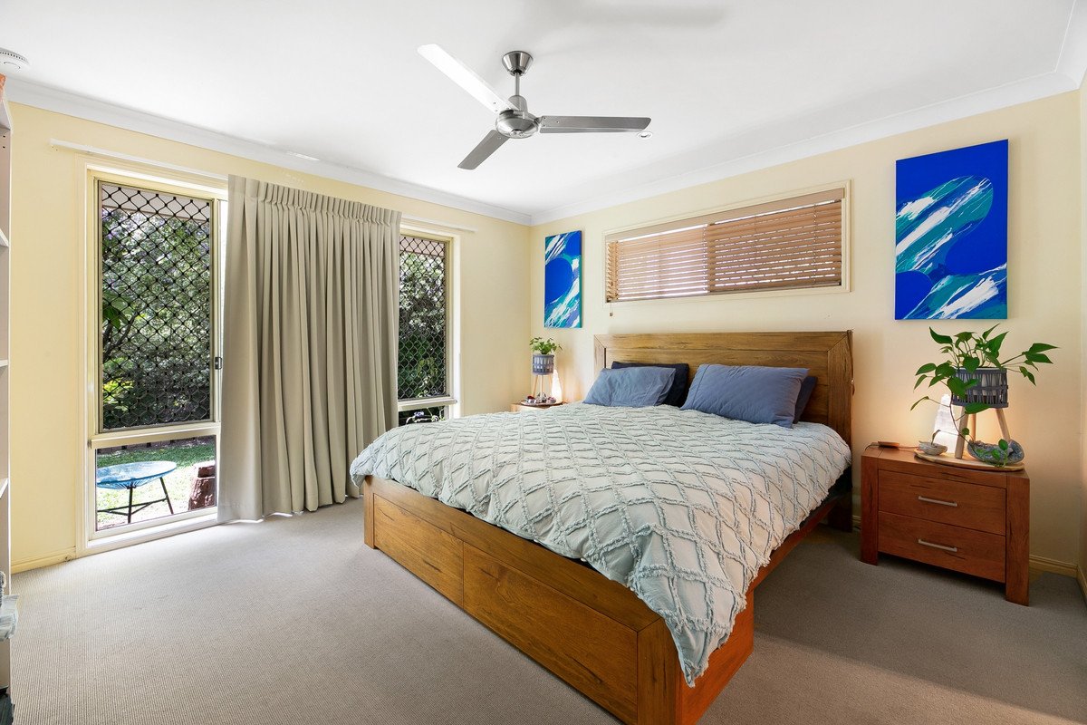 25 Wonga Street BURLEIGH HEADS 9