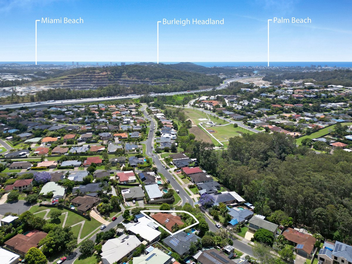 25 Wonga Street BURLEIGH HEADS 21
