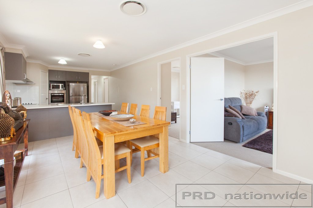 25 Woodhurst Street LARGS 6