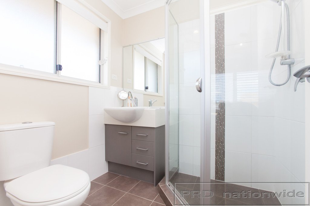 25 Woodhurst Street LARGS 9
