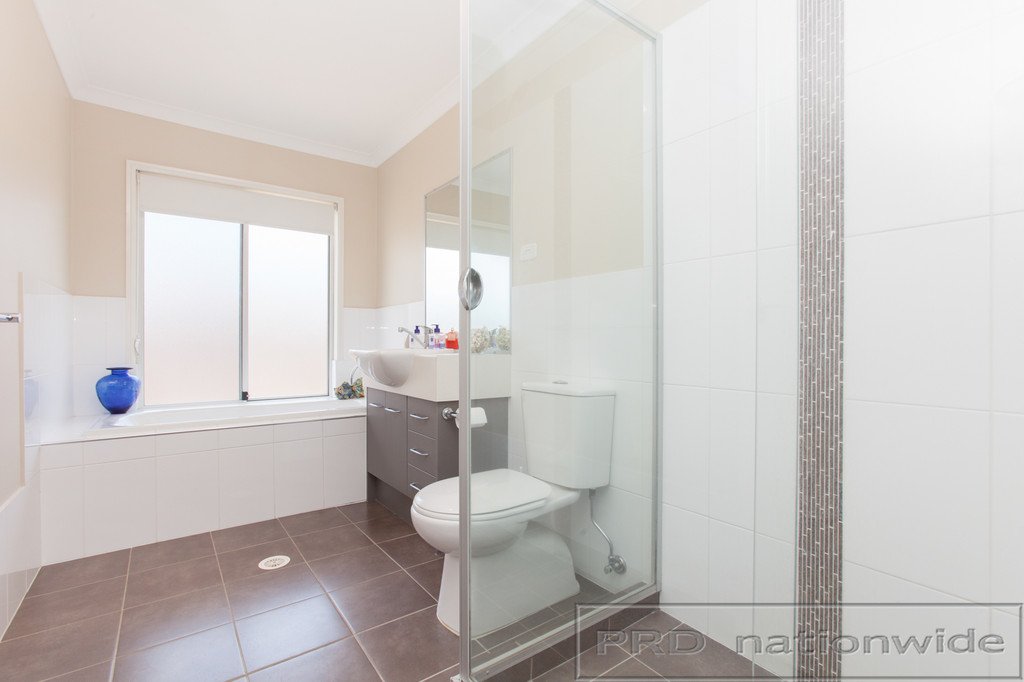 25 Woodhurst Street LARGS 13