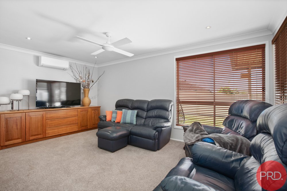 25 Yaldara Avenue THORNTON 8