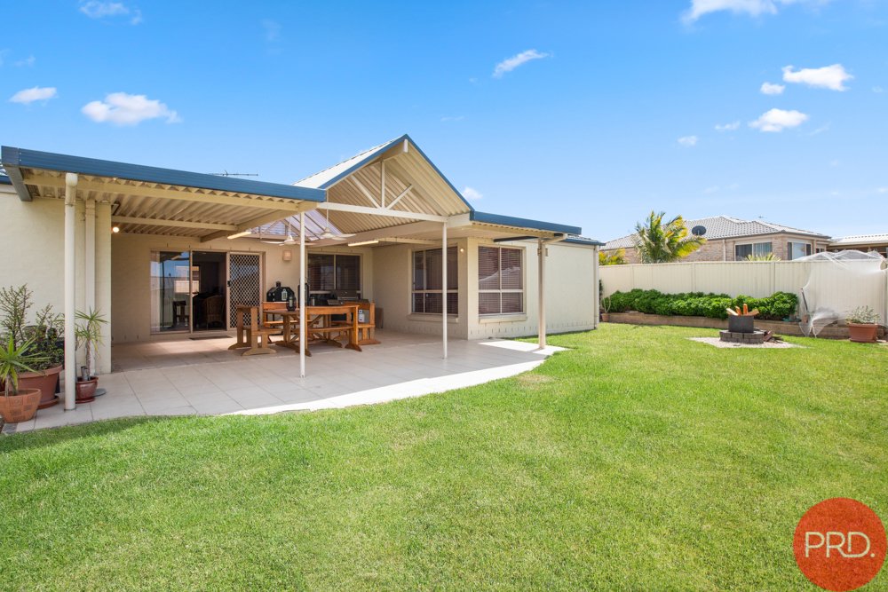 25 Yaldara Avenue THORNTON 12