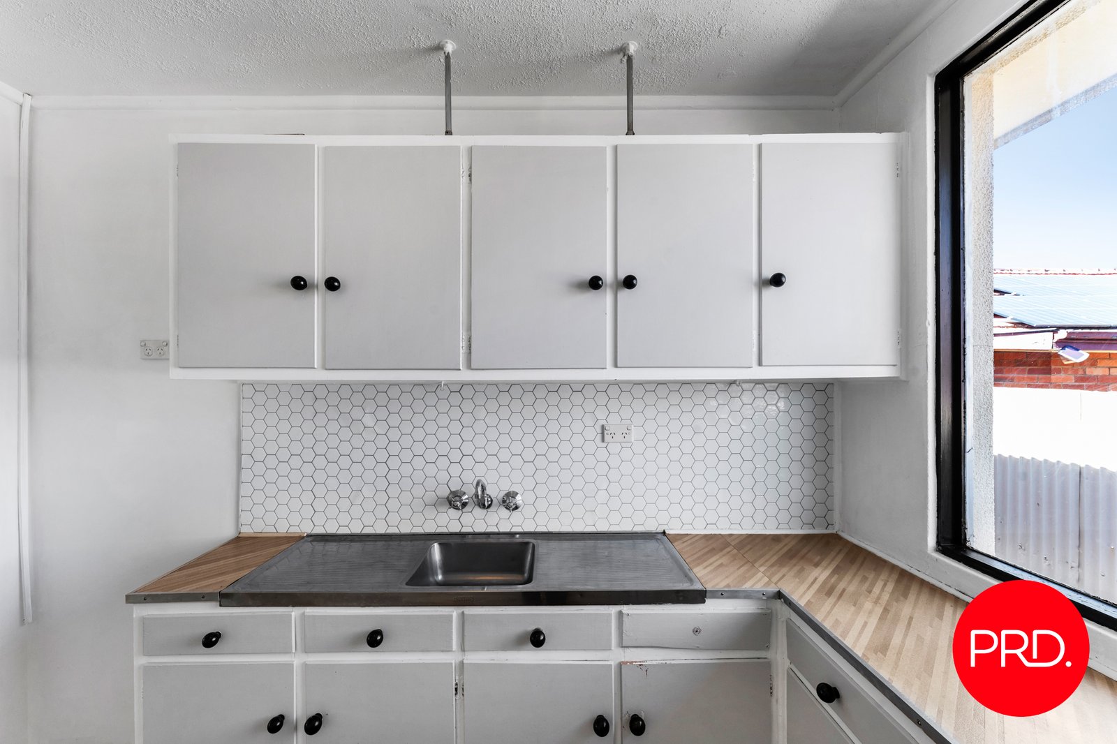 2/5 Yass Road QUEANBEYAN EAST 4