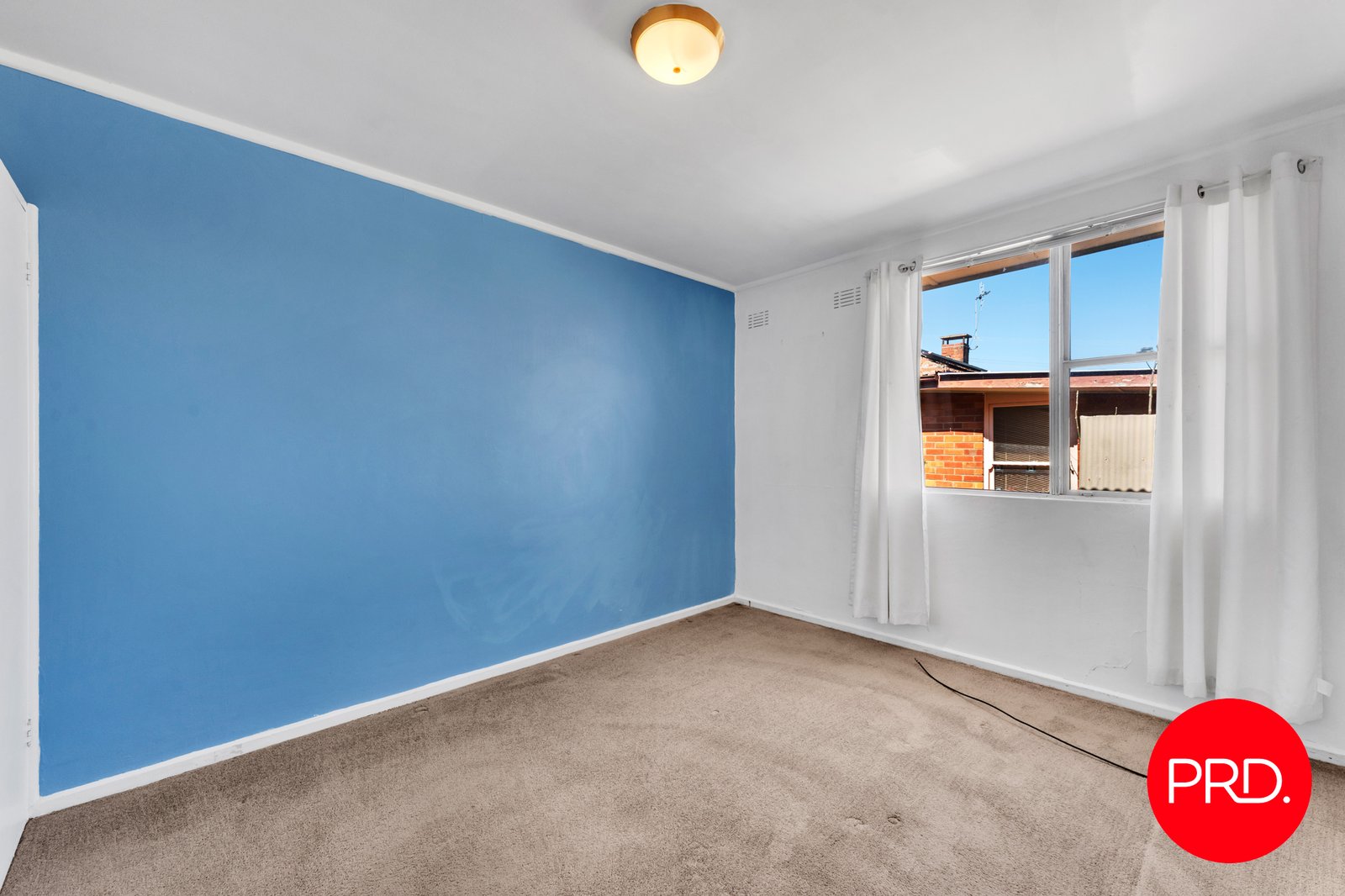 2/5 Yass Road QUEANBEYAN EAST 11
