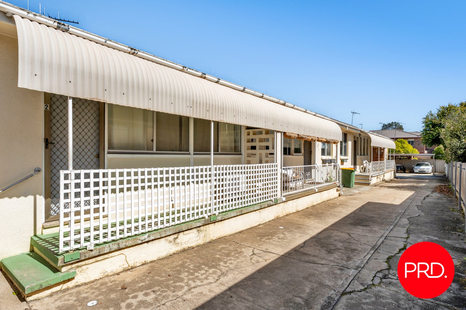2/5 Yass Road QUEANBEYAN EAST 13