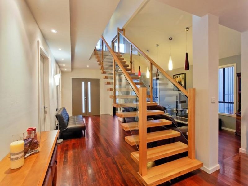 Gallery: 25 Yellow Box Street
