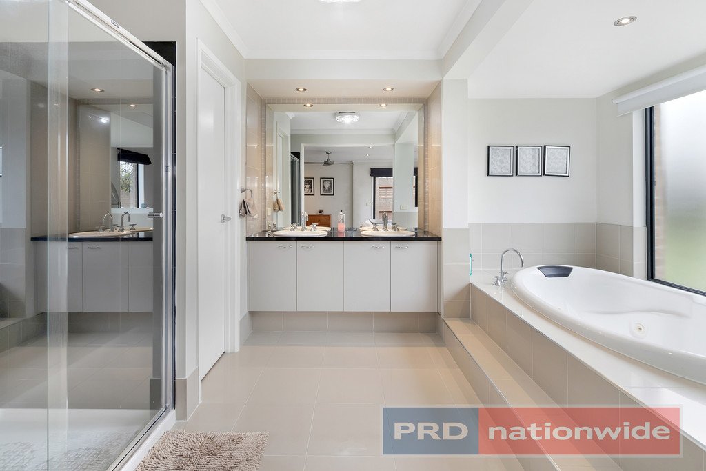 250-252 Howe Street MINERS REST 5