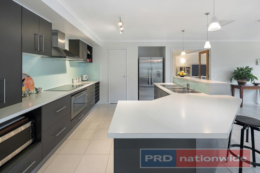 250-252 Howe Street MINERS REST 7