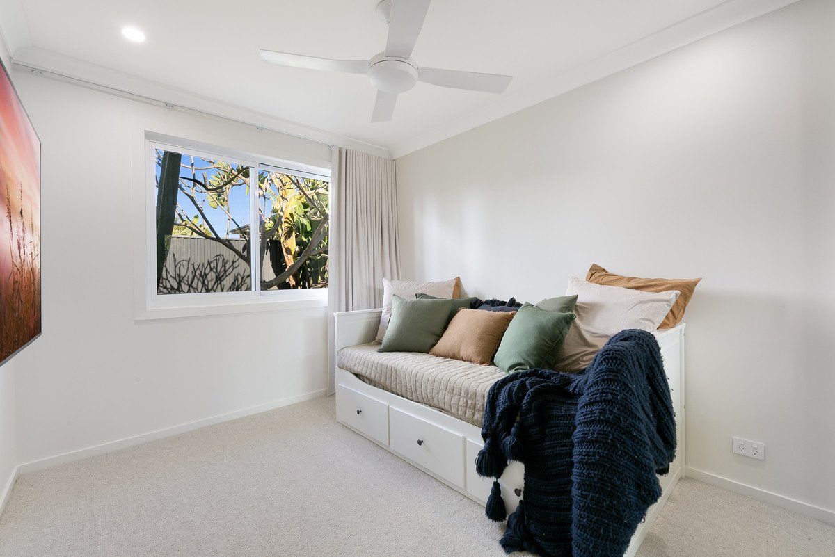 2/50 Albion Avenue MIAMI 9