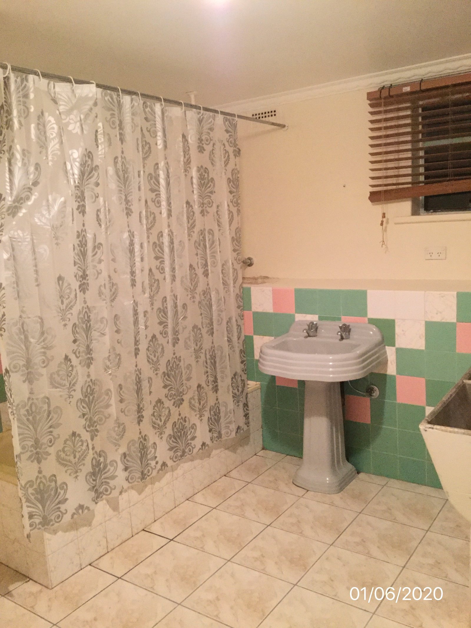 2/50 Ashbourne Grove WEST MOONAH 6