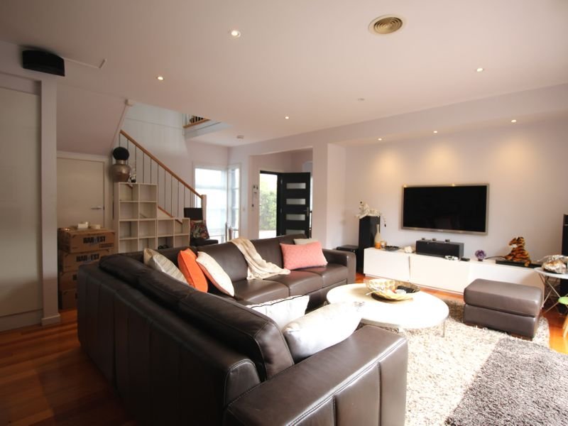 Gallery: 2/50 Balcombe Road