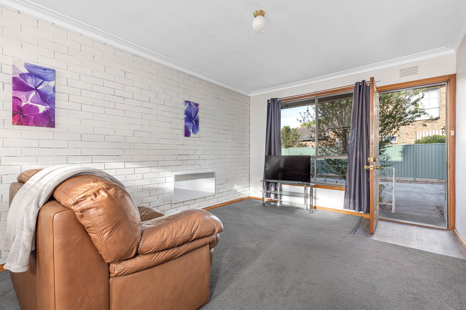 Gallery: 2/50 Cuthberts Road