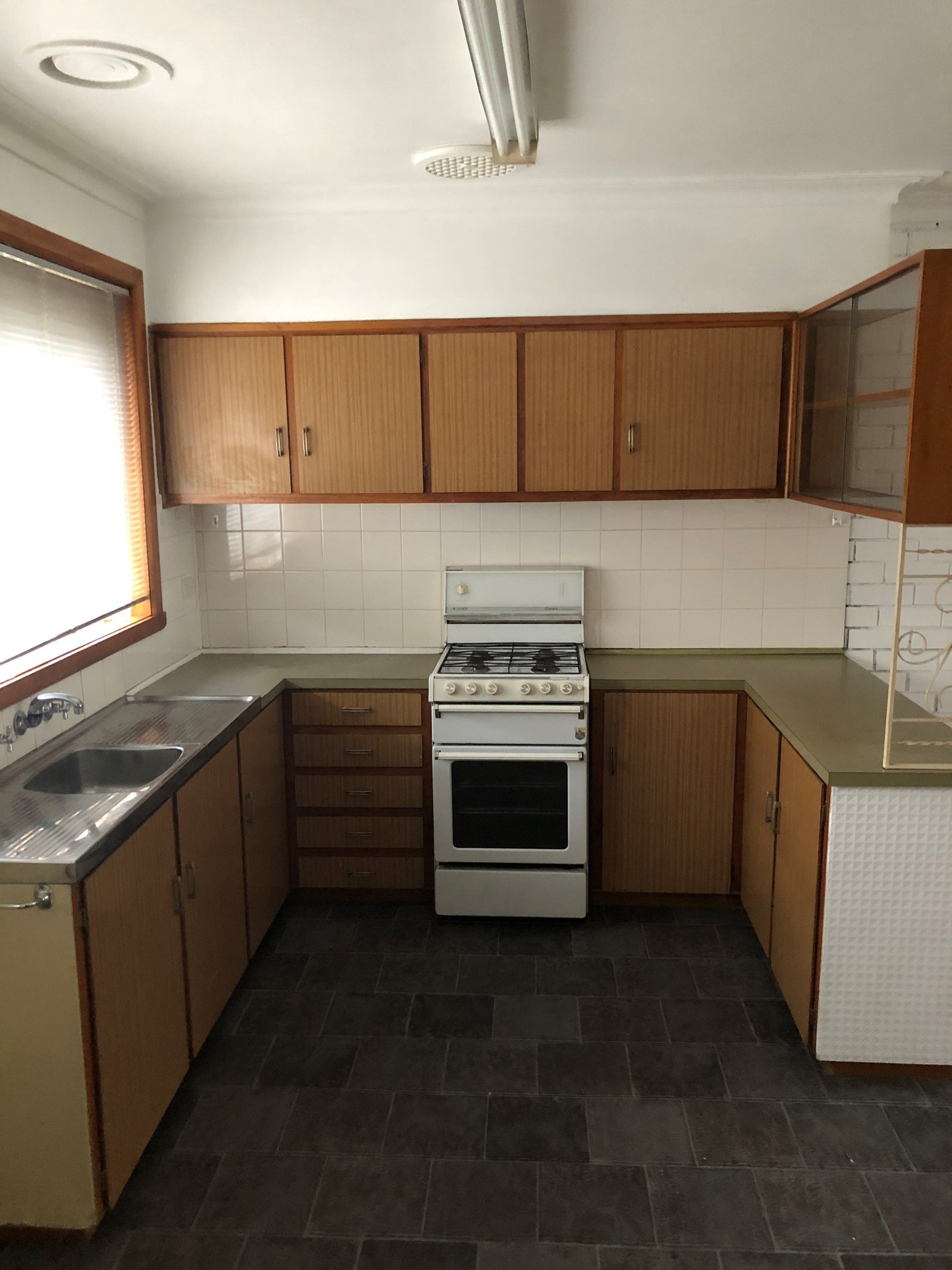 Gallery: 2/50 Cuthberts Road