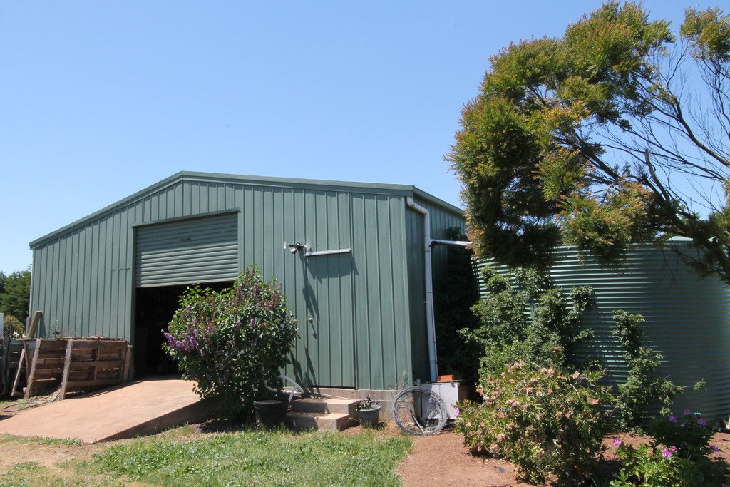 250 Gillies Road MOUNT ROWAN 4