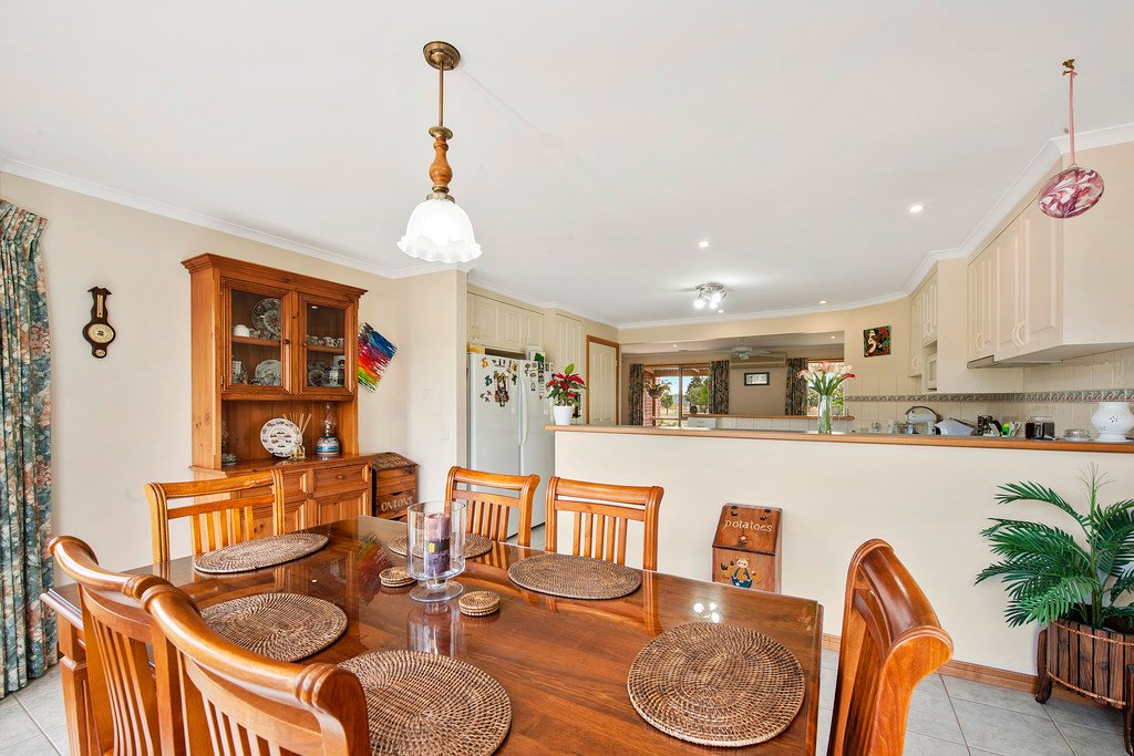 250 Gillies Road MOUNT ROWAN 7