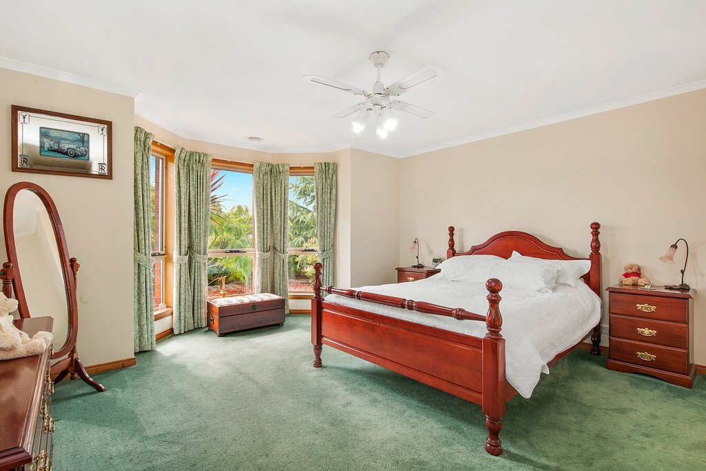 250 Gillies Road MOUNT ROWAN 11