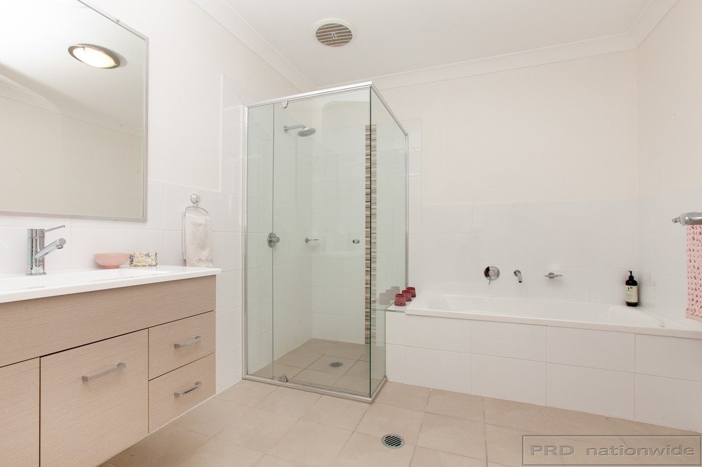 2/50 MaCrae Street EAST MAITLAND 10