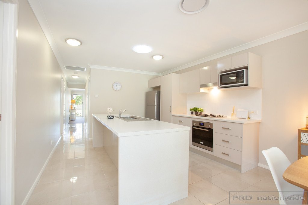 2/50 MaCrae Street EAST MAITLAND 14