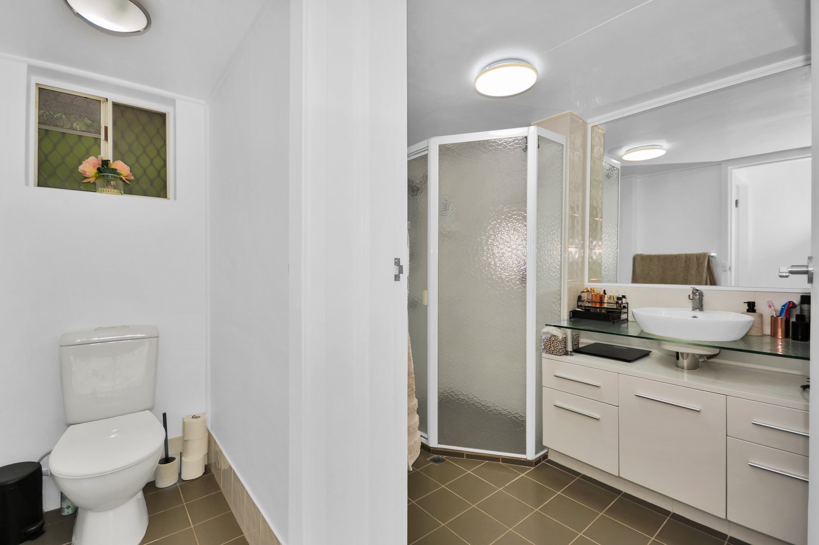 2/50 Mclean Street COOLANGATTA 6