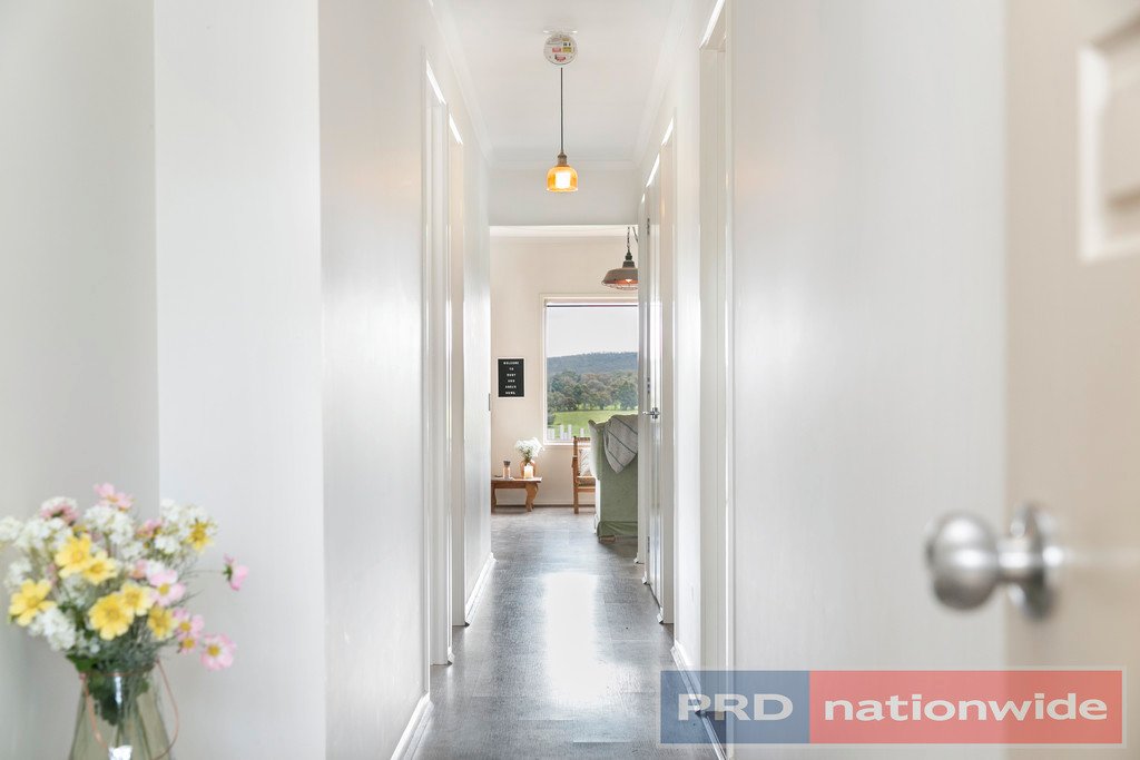 250 Scarsdale-Pitfield Road NEWTOWN 3