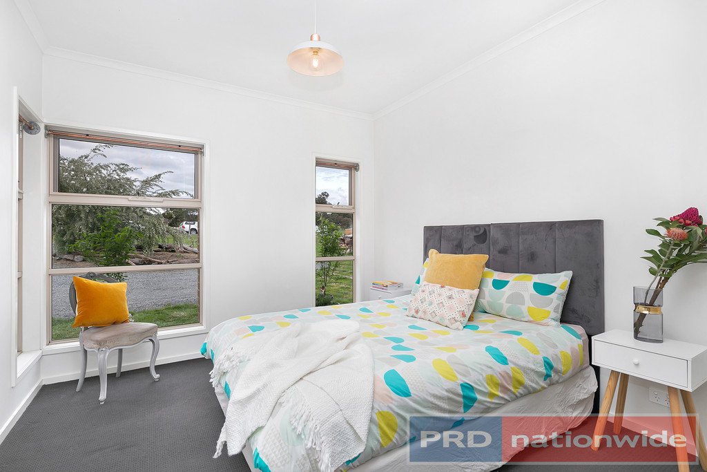 250 Scarsdale-Pitfield Road NEWTOWN 4