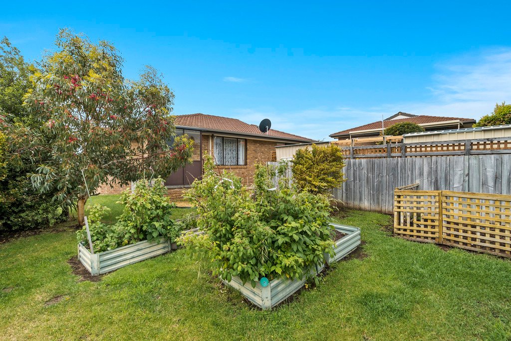 2/50 Seddon Street AUSTINS FERRY 12