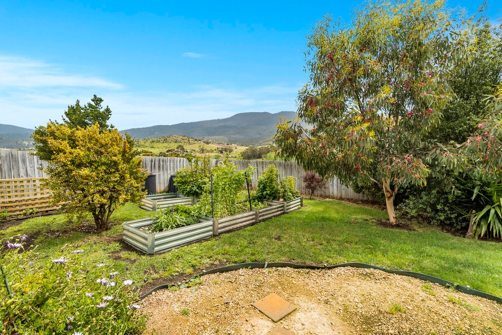 2/50 Seddon Street AUSTINS FERRY 13