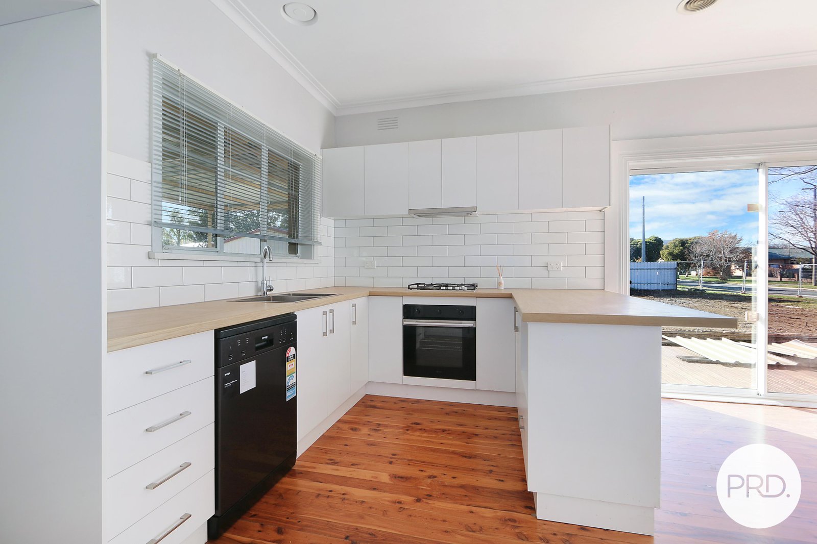 250 Wantigong Street NORTH ALBURY 3