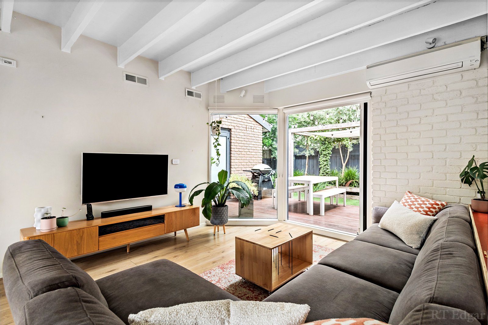 Real Estate and Property in 2/501 High Street, Kew, VIC