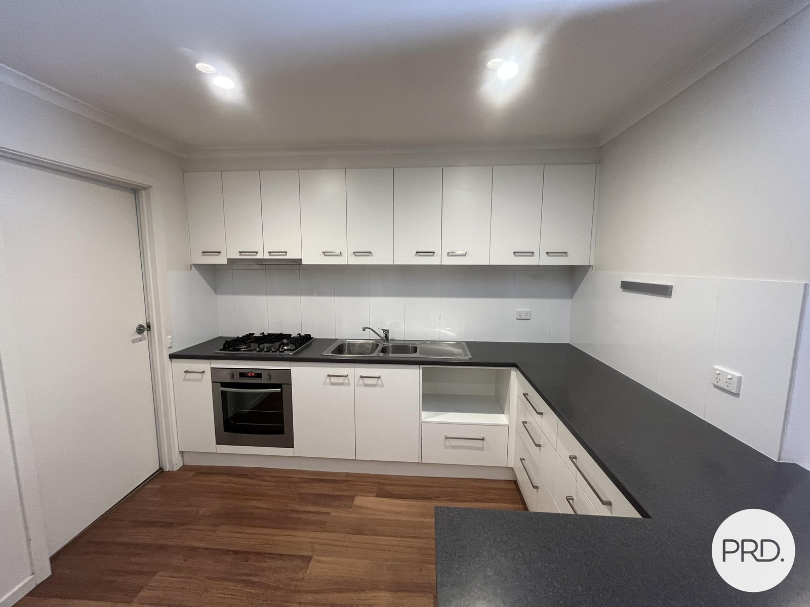 2/503 Hanel Street EAST ALBURY 2