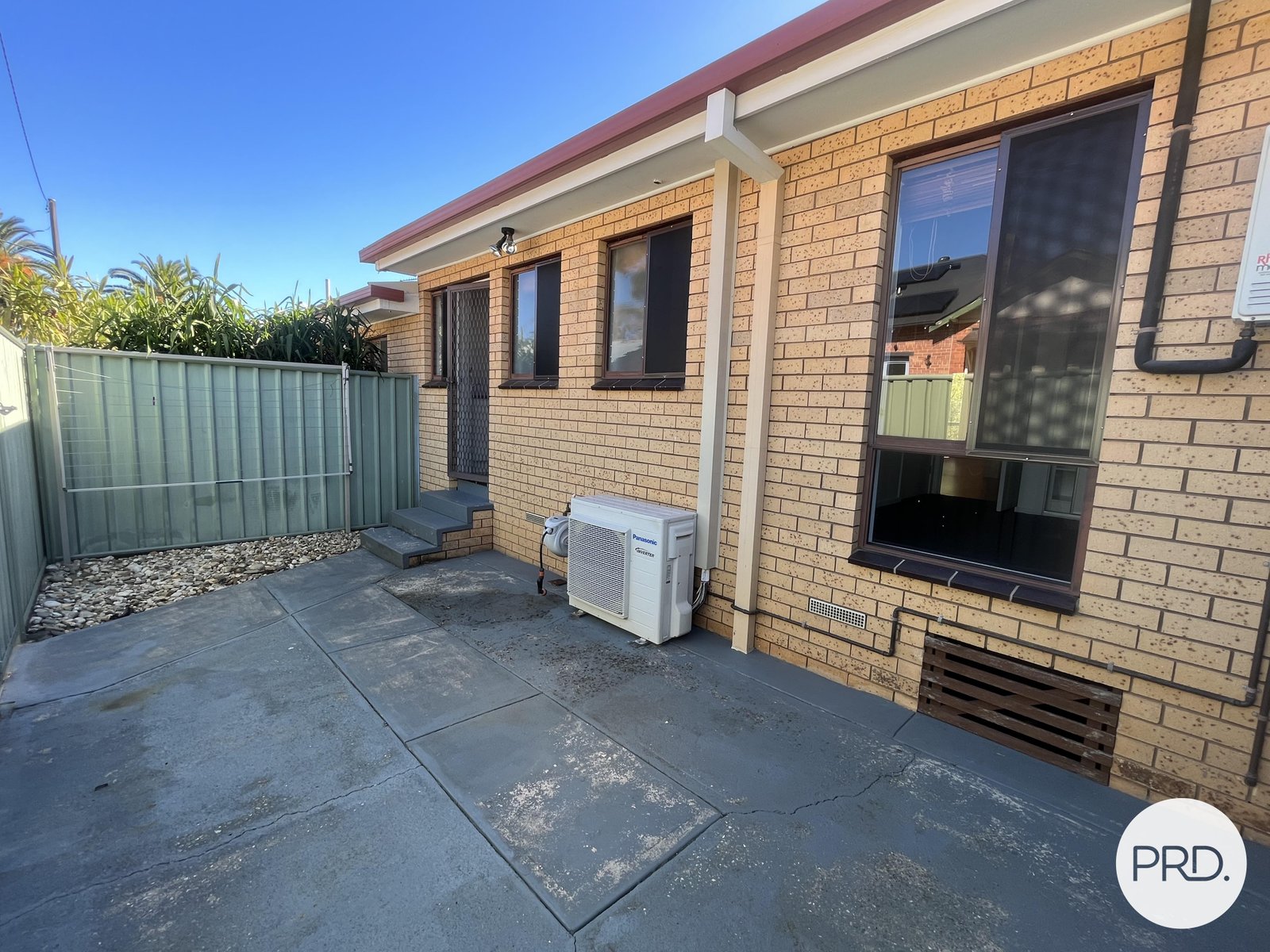 2/503 Hanel Street EAST ALBURY 6