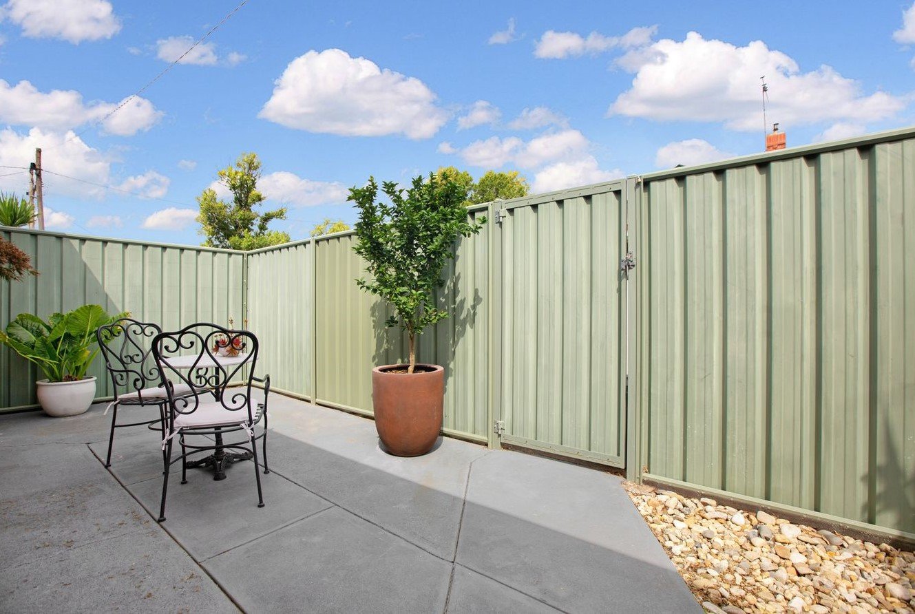 2/503 Hanel Street EAST ALBURY 17
