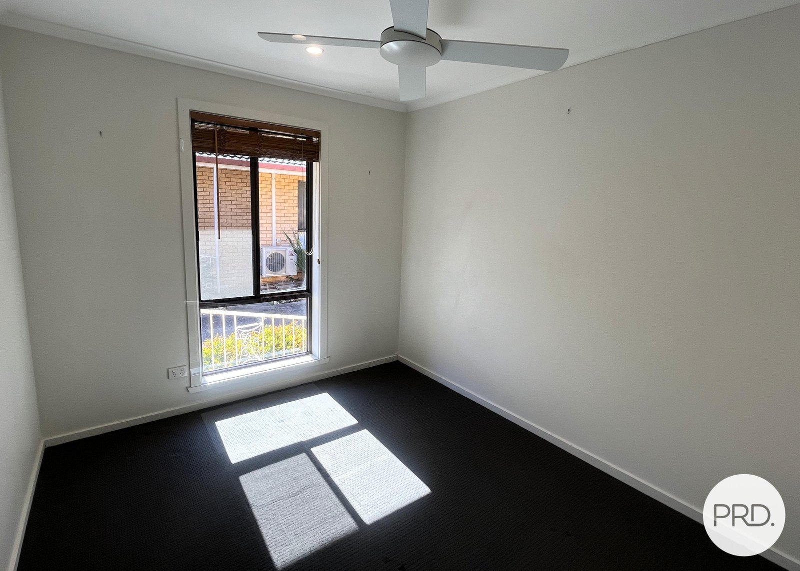 2/503 Hanel Street EAST ALBURY 4
