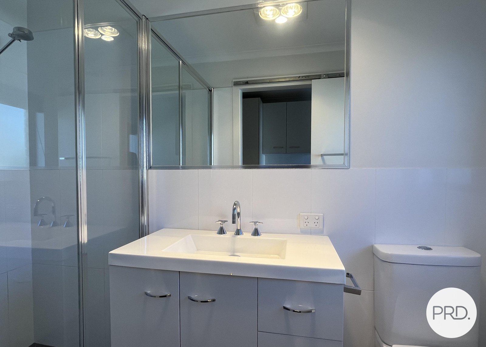 2/503 Hanel Street EAST ALBURY 6