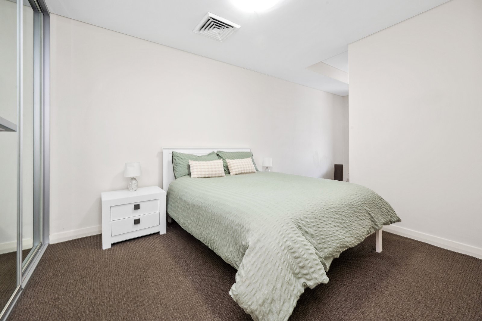 2506/39 Rhodes Street HILLSDALE 8