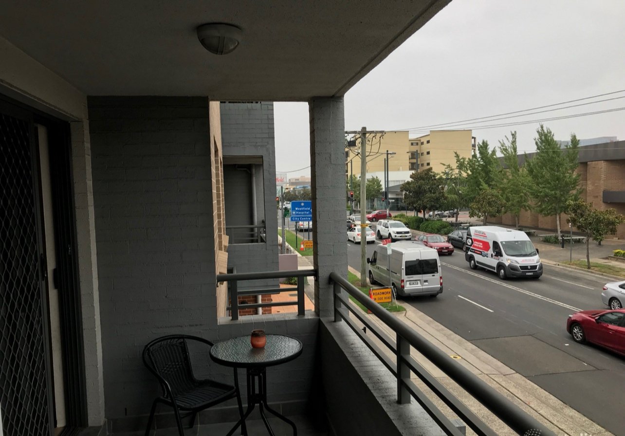 2/51 Bathurst Street LIVERPOOL 5