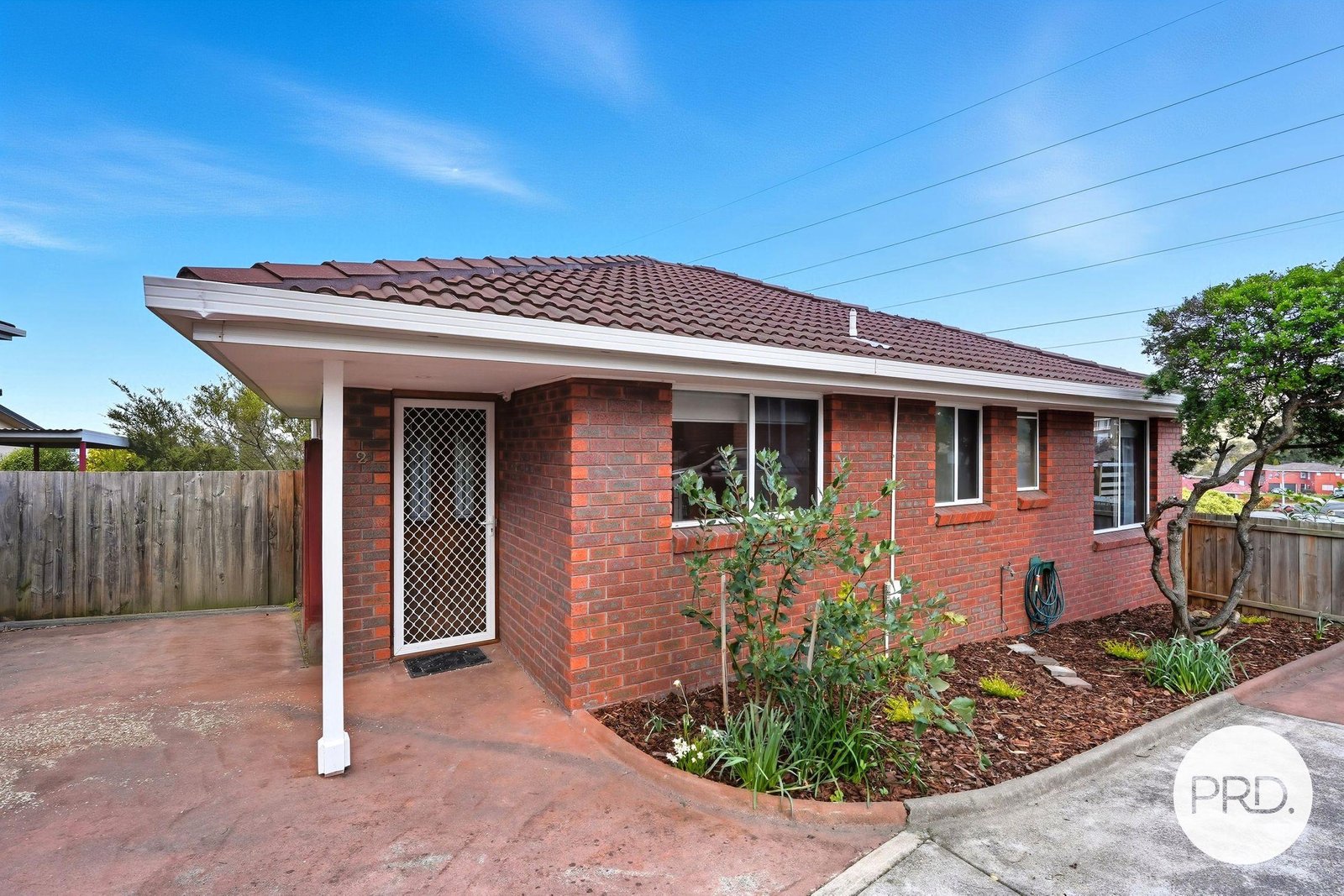 2/51 Girrabong Road LENAH VALLEY 1